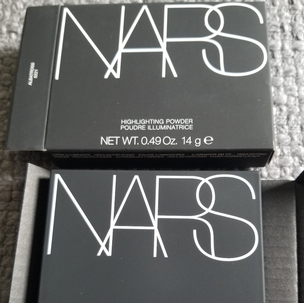 NARS Highlighting Powder Full Size .49oz Albatross